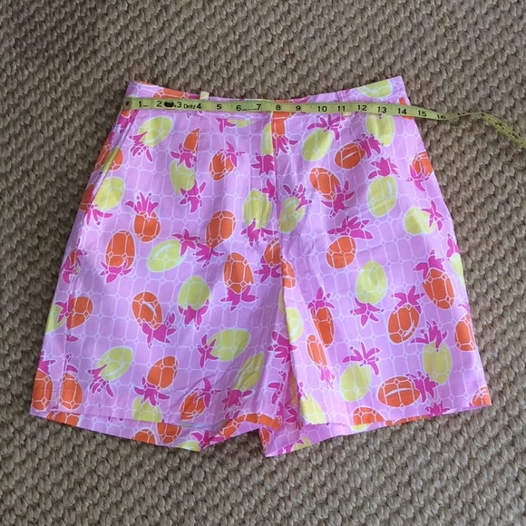 Lilly Pulitzer Shorts - Size 6 - Picture 2 of 6
